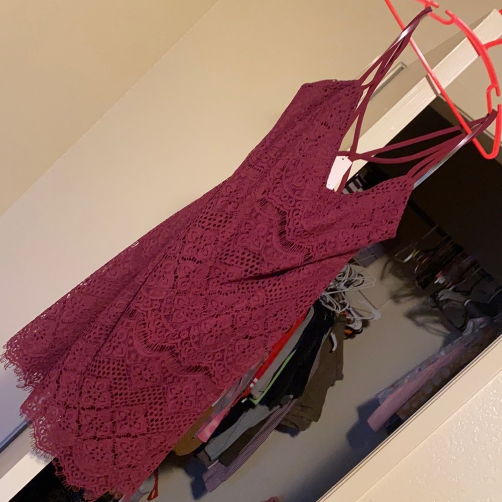 Burgundy short lose dress